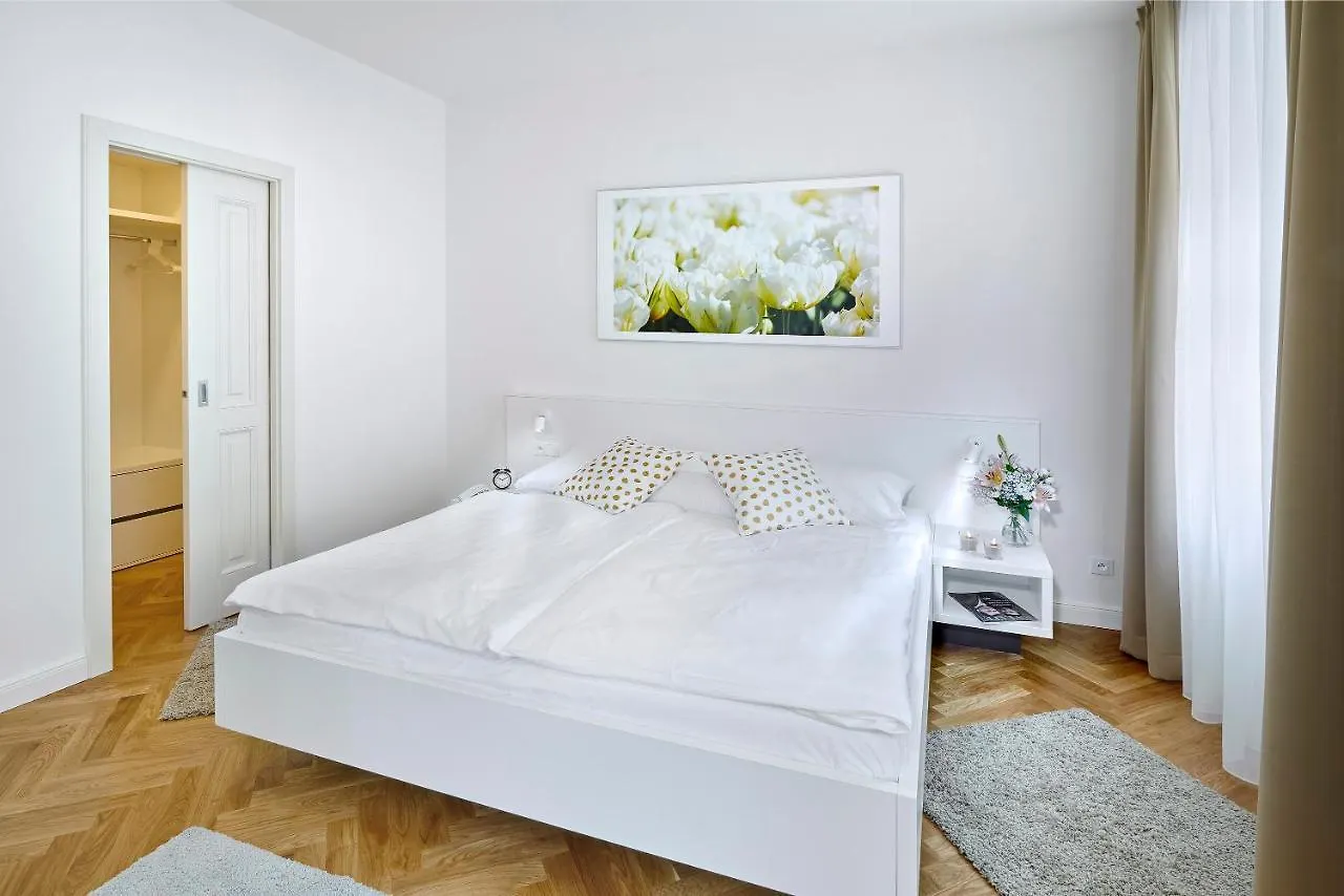 Downtown Suites Mala Strana Praga